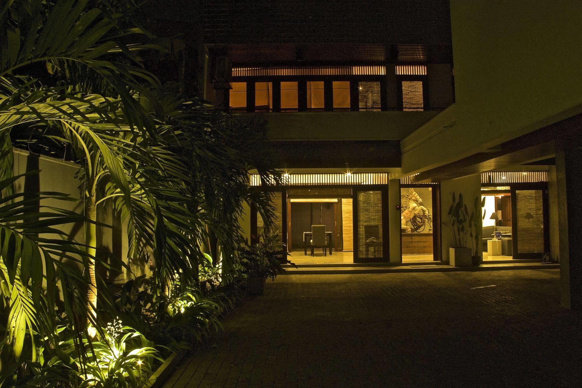 Nivasa Hotel Colombo Ngoại thất bức ảnh
